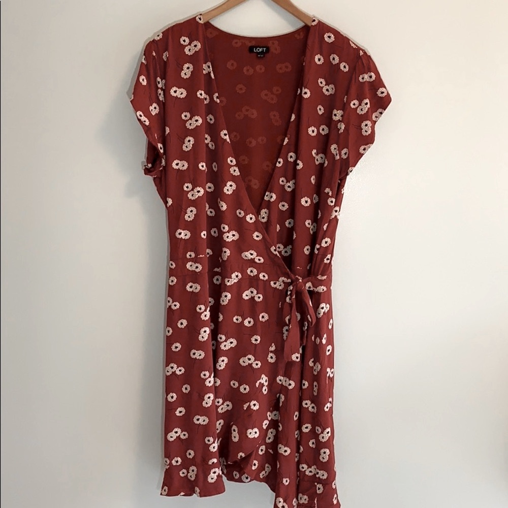 LOFT Floral wrap dress. Size 14.